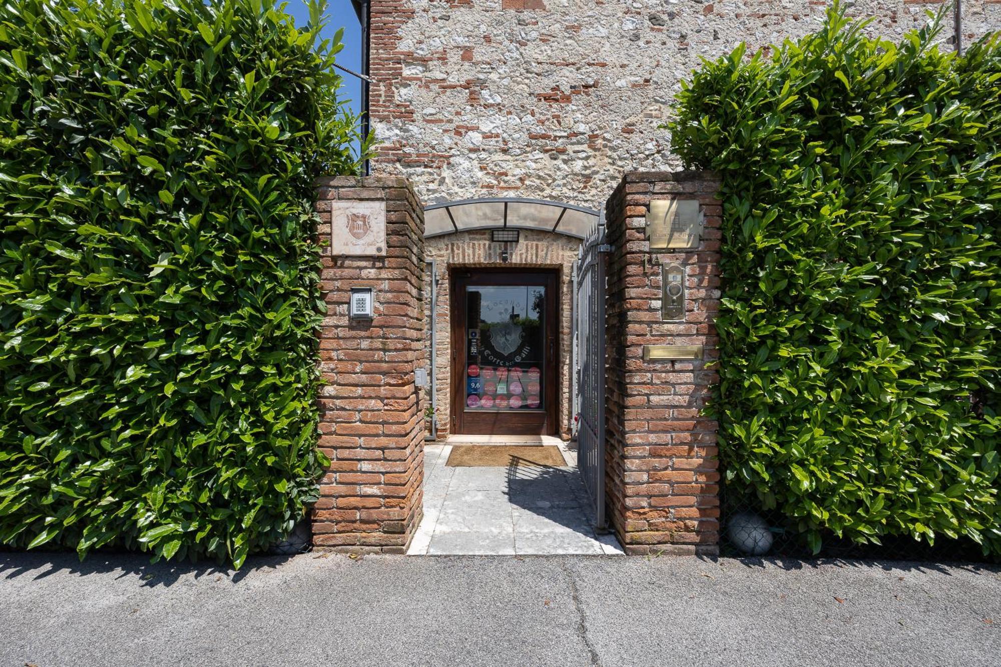 Locanda La Corte Dei Galli Casa de hóspedes Carre Exterior foto