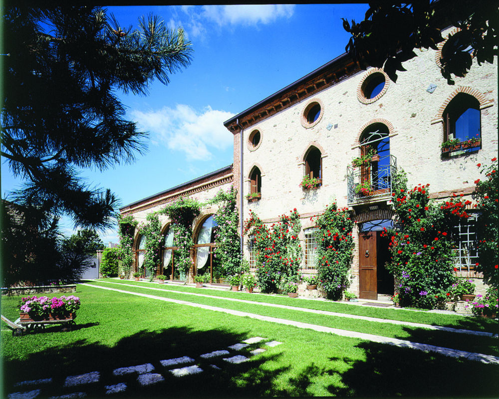 Locanda La Corte Dei Galli Casa de hóspedes Carre Exterior foto